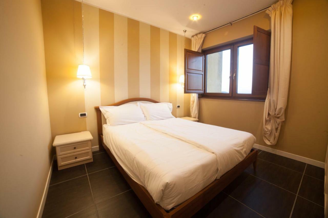 Roccamonfina Palace Hotel Zewnętrze zdjęcie